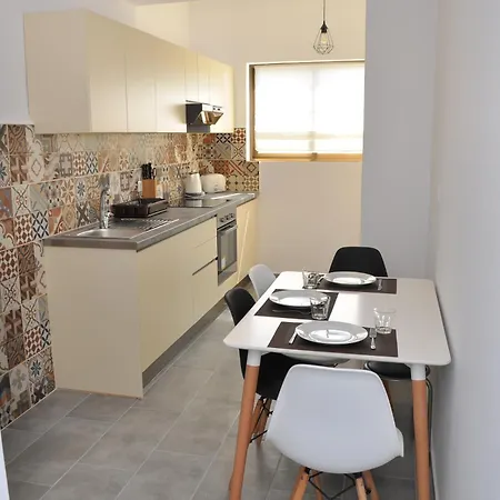 Polymnia Lassi לאסי