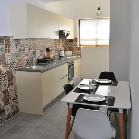 Polymnia Lassi * לאסי