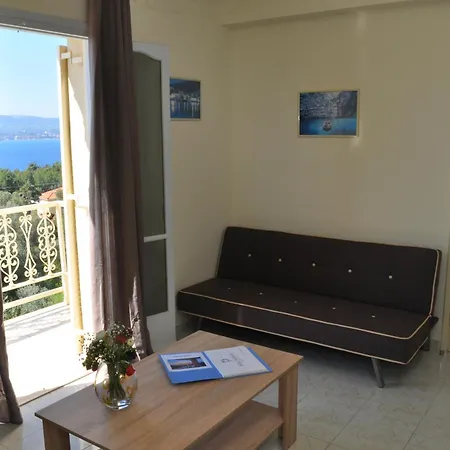 Polymnia Lassi דירה לאסי