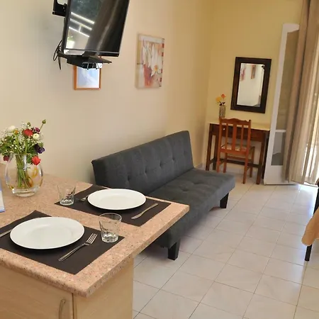 Polymnia Lassi דירה לאסי